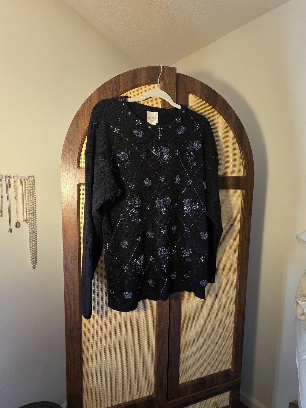 Black Floral Embroidered Crewneck Sweater - Women's Lightweight Knit